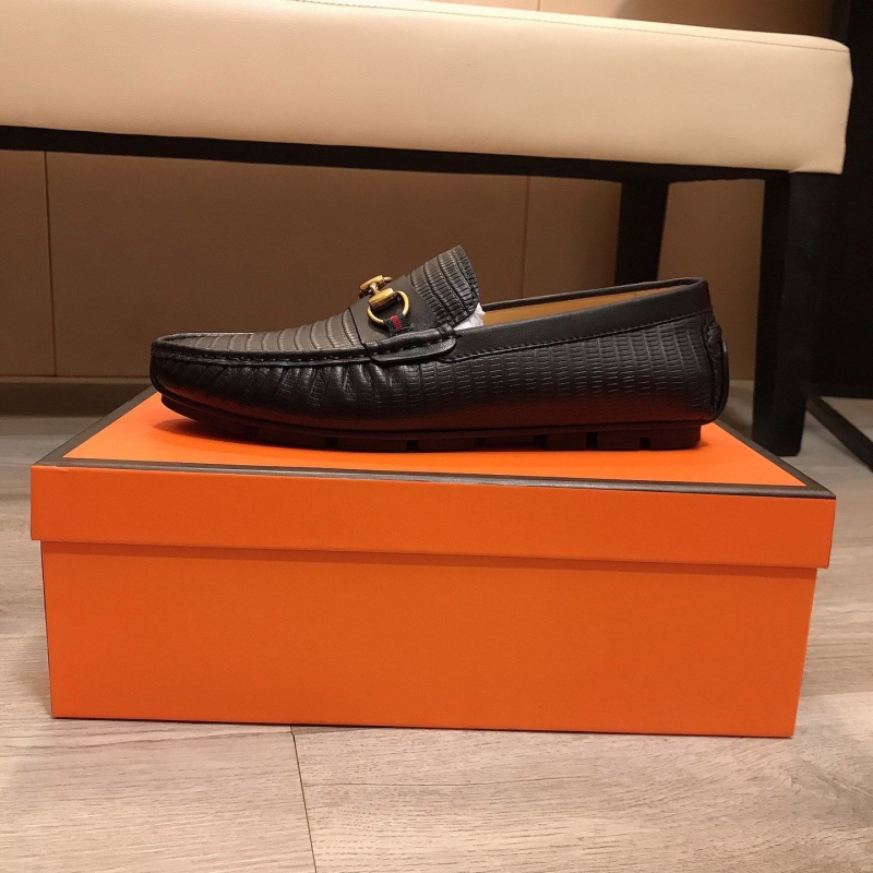 G*u*i leather shoes